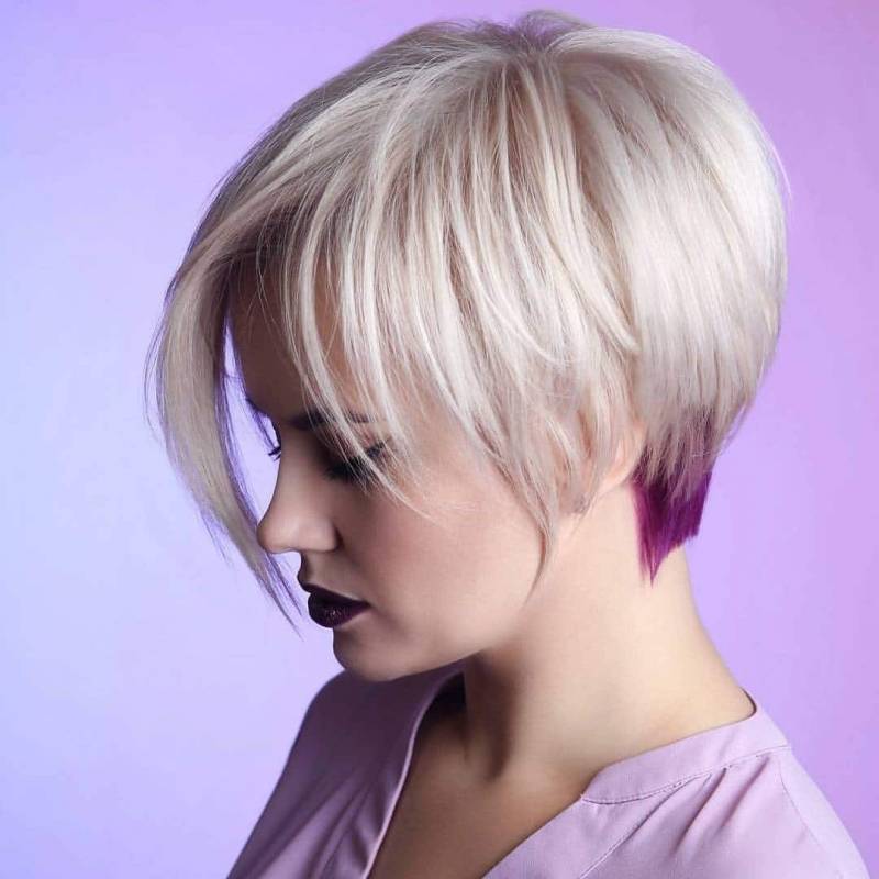 Короткая стрижка с челкой — тренд этого года: 20 вариантов для блондинок и брюнеток