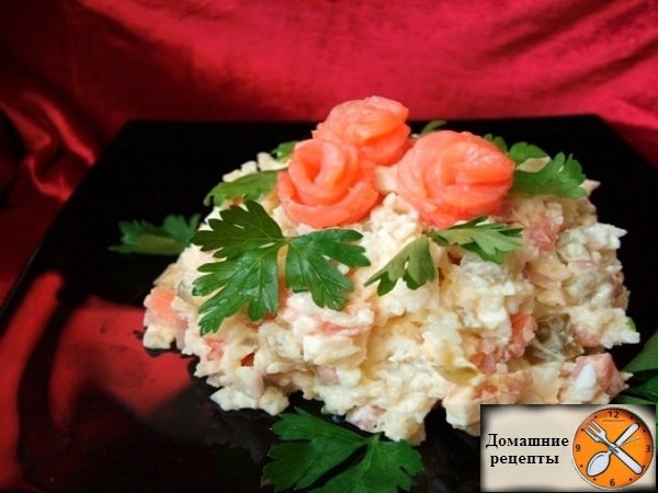 Очень вкусный, сытный и очень простой в приготовлении рисовый салат с рыбой