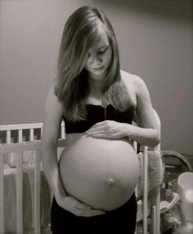 «Я беременна!» — в панике прошептала школьница своему парню. Это изменило всю её жизнь!