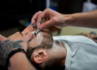 Отдых в Анапе летом: всё, что нужно знать для идеального отпуска Королевское бритье бороды