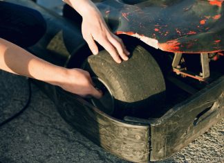 Превратите ваш люк в произведение искусства: Создайте искусственный камень своими руками