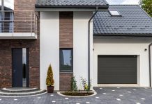 Секционные ворота: современное решение для комфорта и безопасности